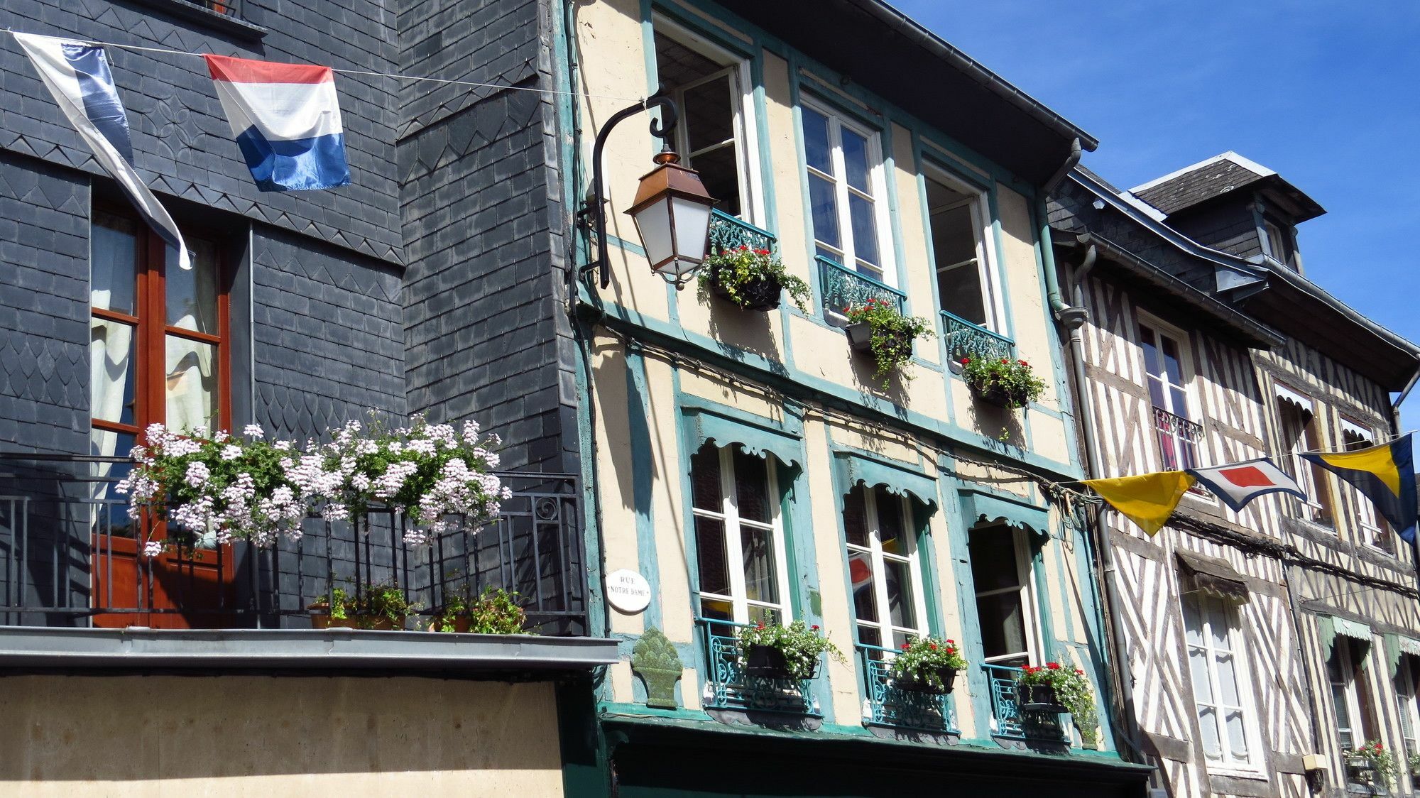 Appartement Le Notre Dame องเฟลอร์ ภายนอก รูปภาพ